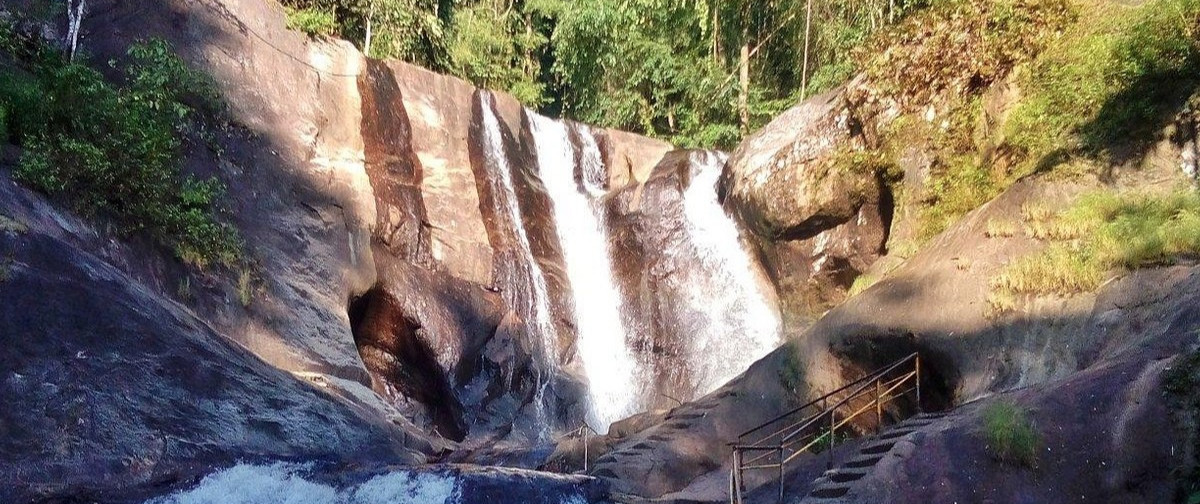 Kumbhavurutty Waterfalls