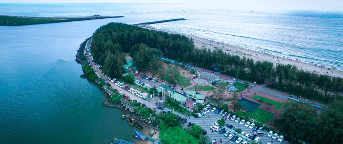 Padinjarekkara Beach